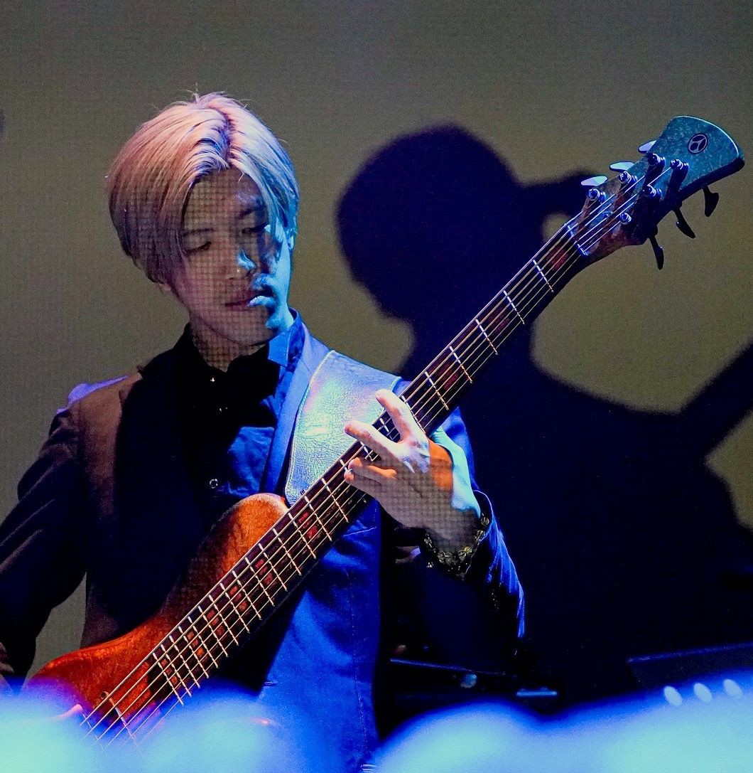 森田 悠介（ベース） Yusuke Morita / Bass